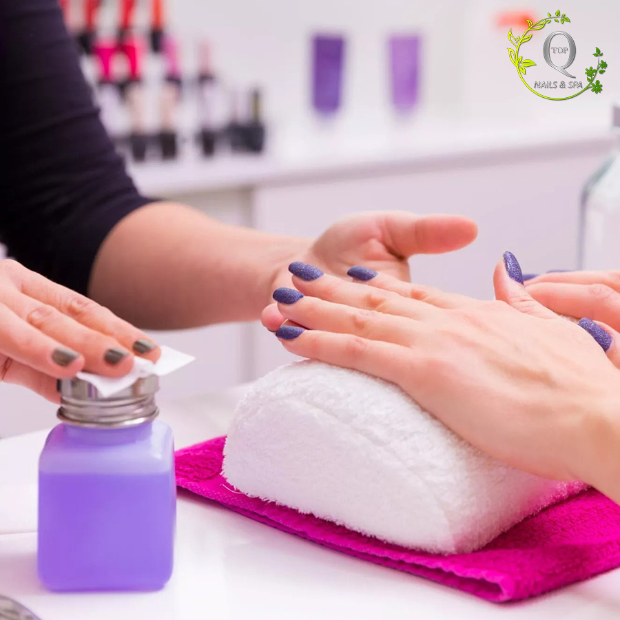 Top Q Nails & Spa